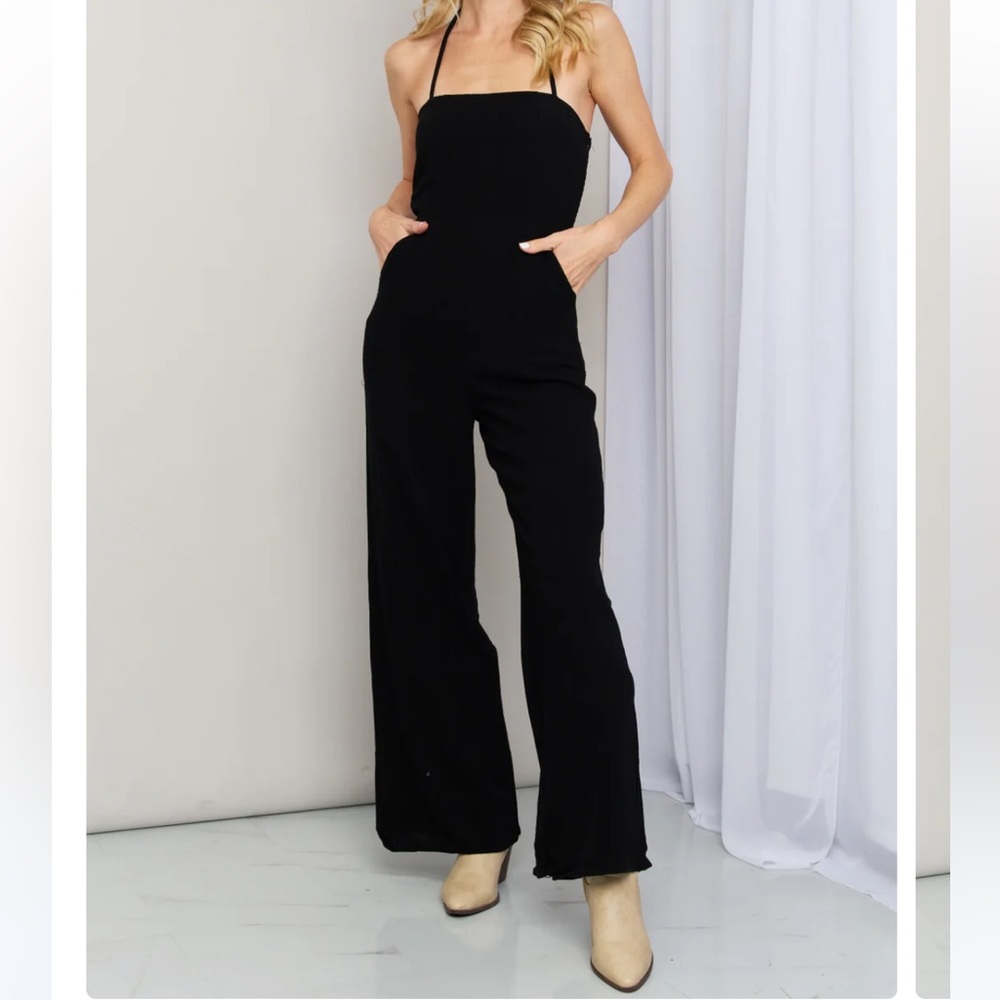 White Birch black label Full Size Halter Neck Wide Leg Jumpsuit Pockets romper - Picture 1 of 13